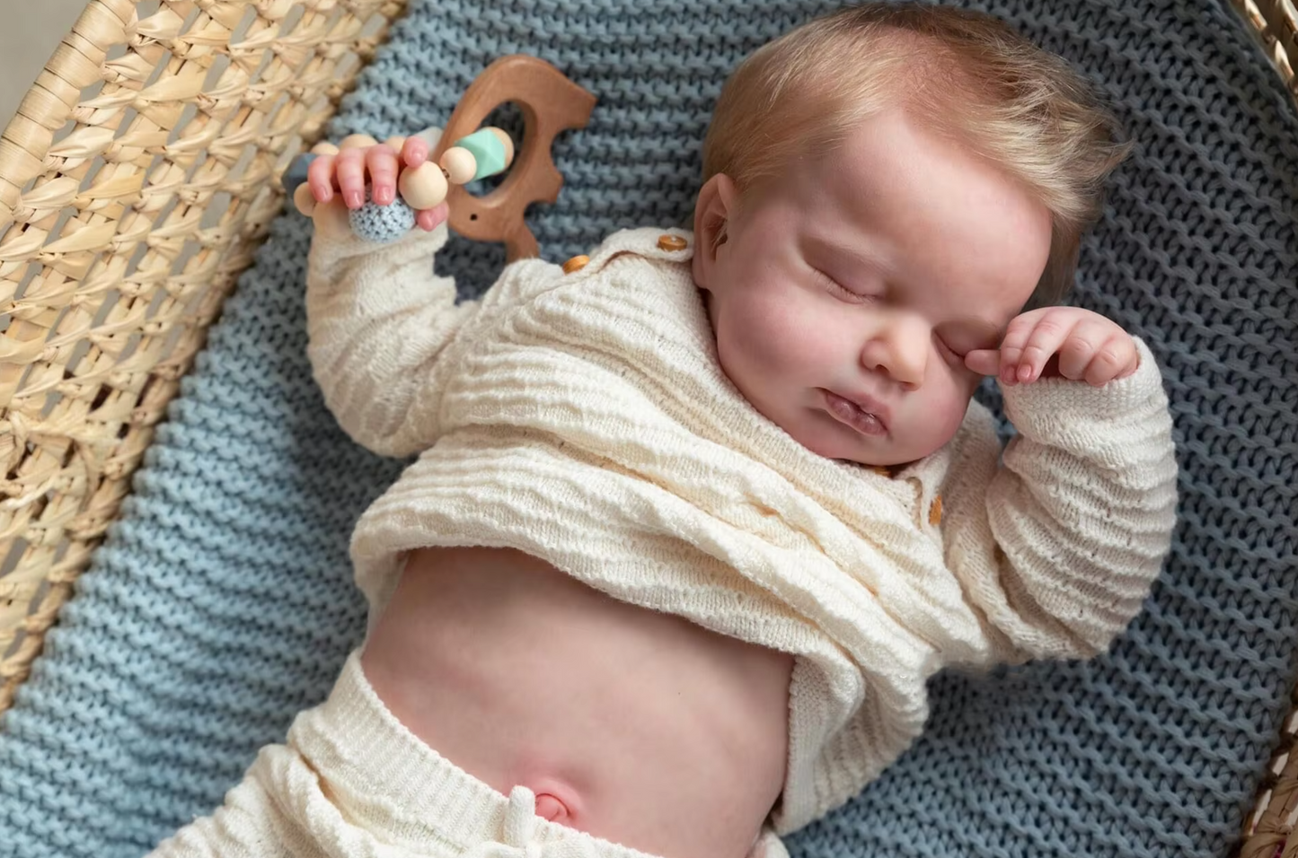 "Jordan" – 48 cm Naturtrogen Reborn-docka med Mjuk Känsla och Rörlig Design