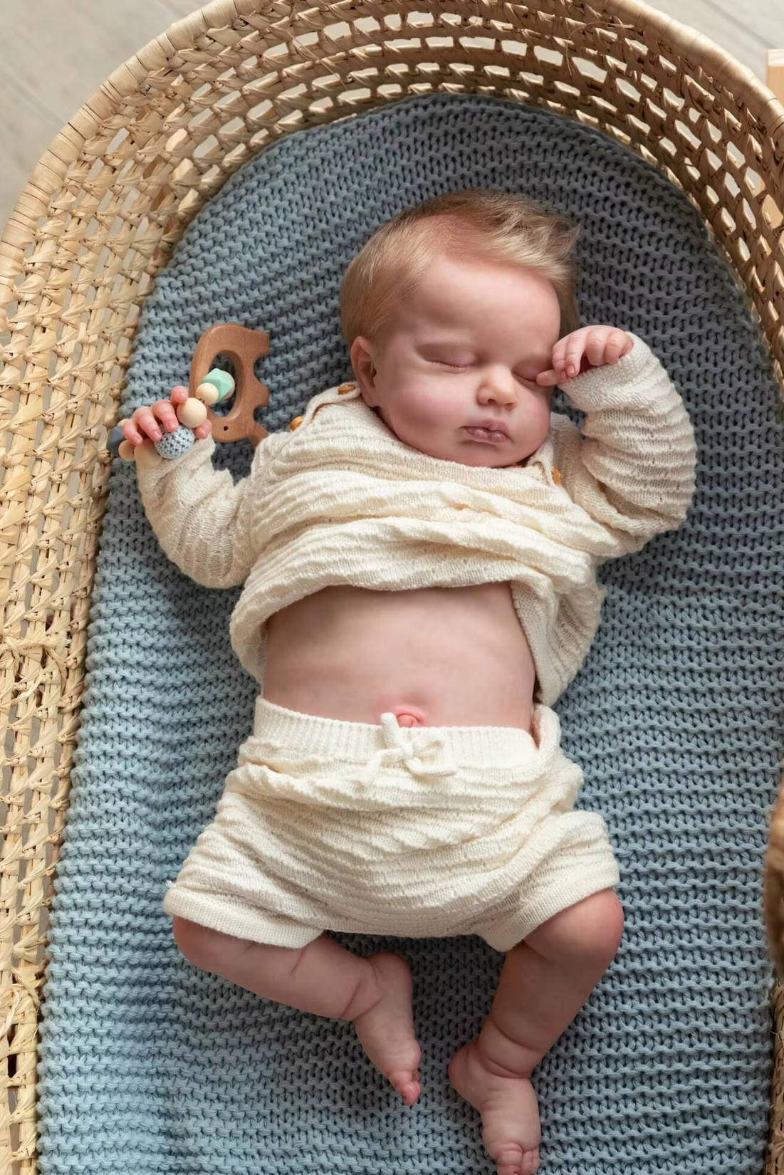 "Jordan" – 48 cm Naturtrogen Reborn-docka med Mjuk Känsla och Rörlig Design