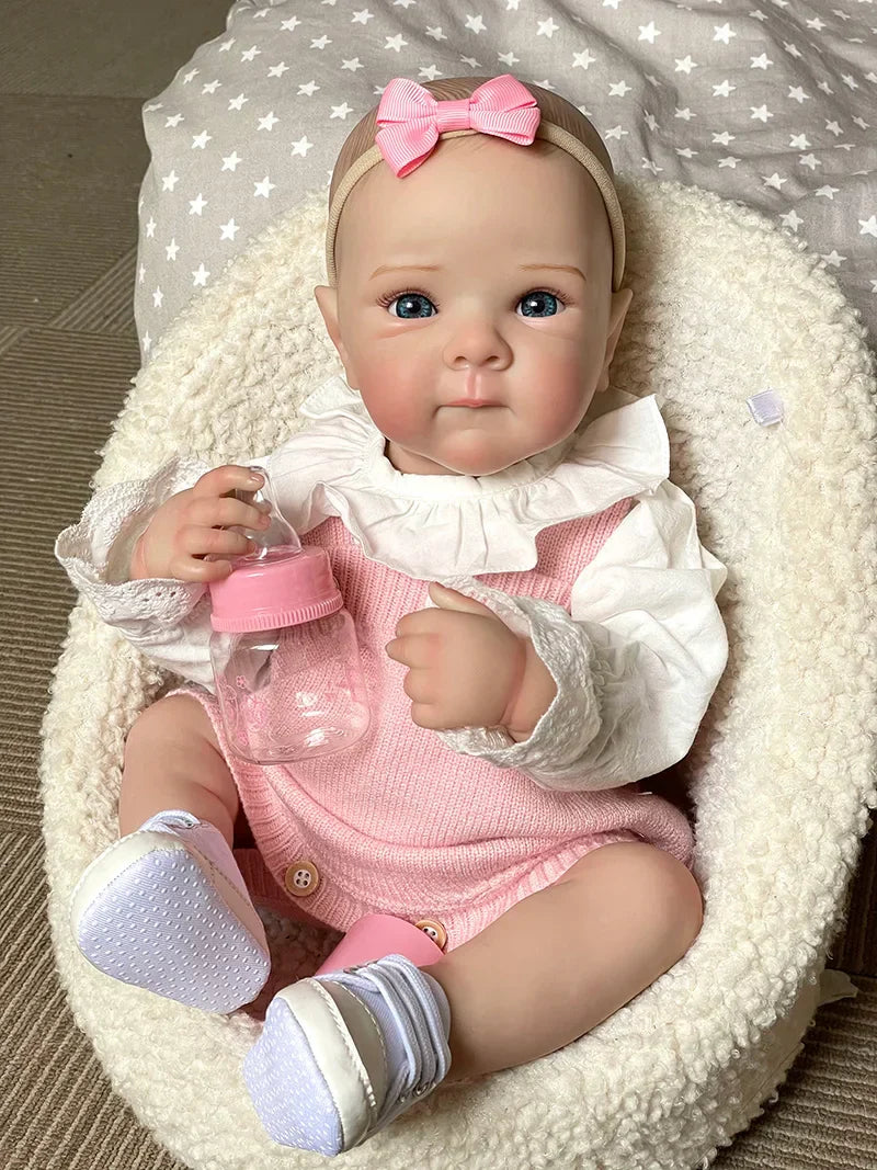 Elina – 50 cm bedårande Reborn bebisdocka med blå ögon & rosa stickad outfit