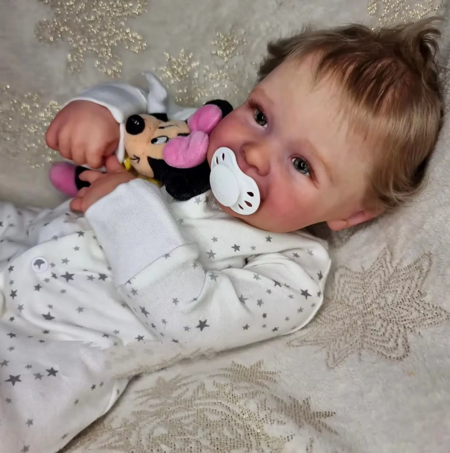 Millie Joy – 55 cm leende Reborn bebisflicka med blå ögon & handrotat hår